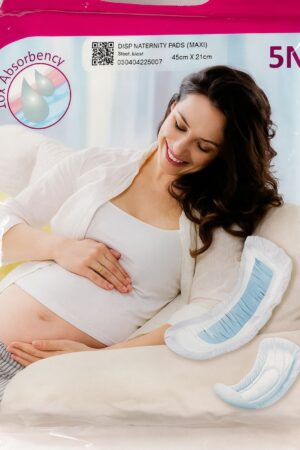Maternity sanitary pad for pregnant women at the time of delivery