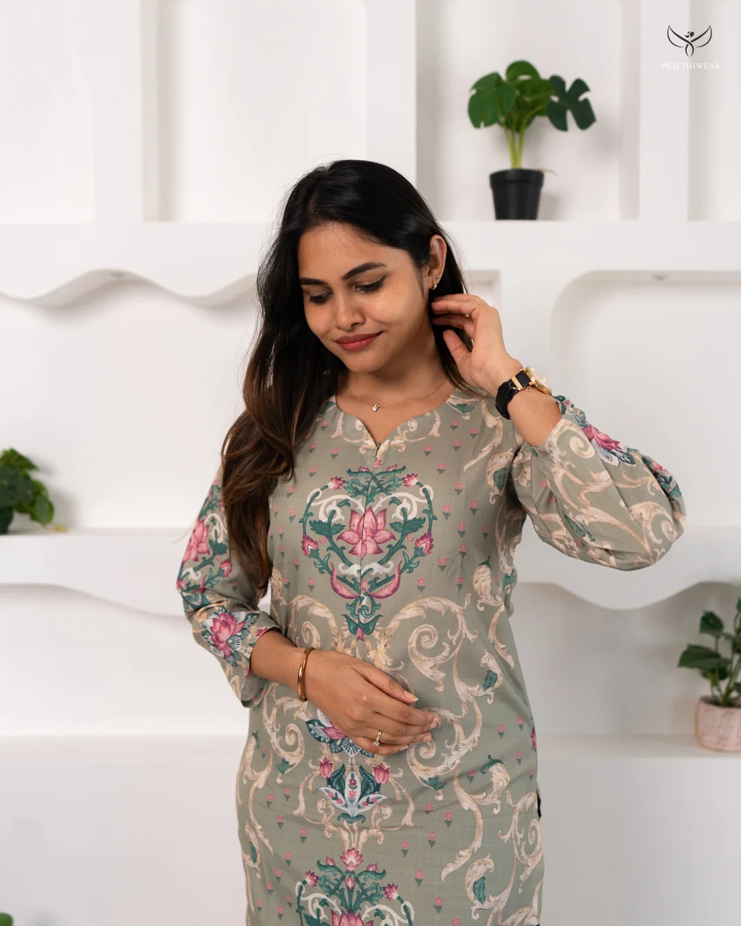 Pastel Green Feeding Top with Shawl and Nursing Access on Both Sides