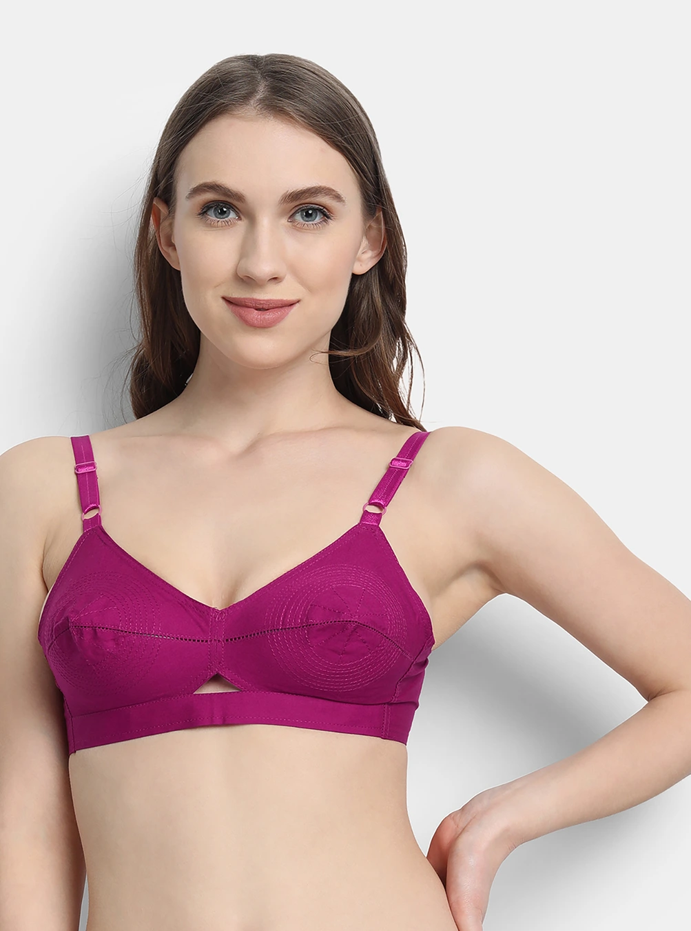 V Star Single layered seamed round stitch bra - Image 8