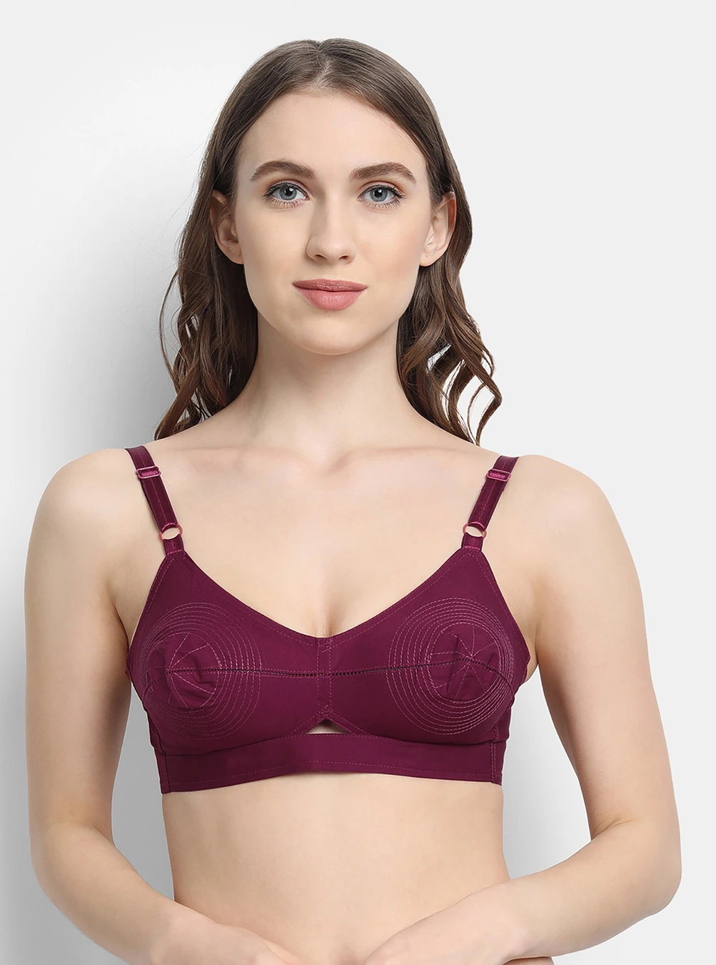 V Star Single layered seamed round stitch bra - Image 16