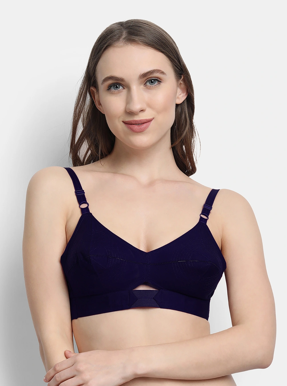 V Star Single layered seamed round stitch bra - Image 12