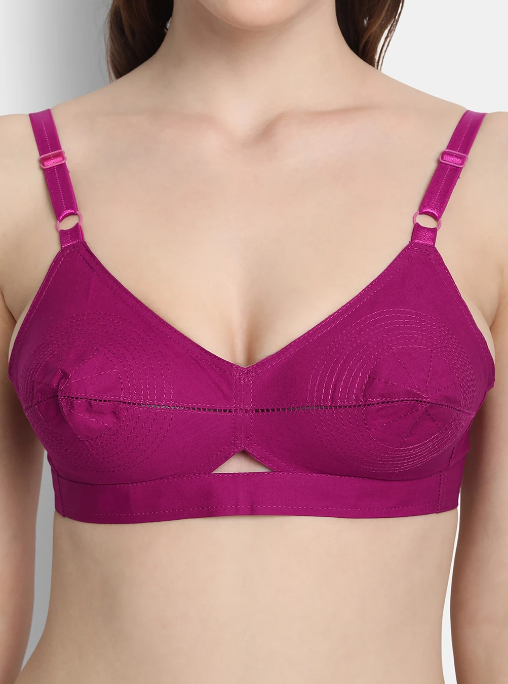 V Star Single layered seamed round stitch bra - Image 9